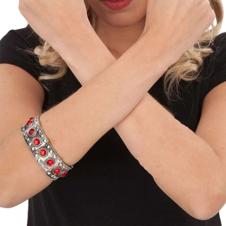 Pulsera medieval con piedras rojas